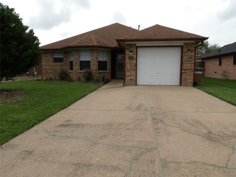 Photo of 5917 Red River Drive, Dickinson, TX 77539 (MLS # 88908210)