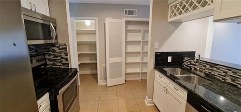 Photo of 3300 Yorktown Street #19, Houston, TX 77056 (MLS # 40003827)