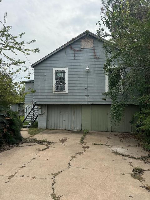Photo of 3612 Crane Street, Houston, TX 77026 (MLS # 97673677)