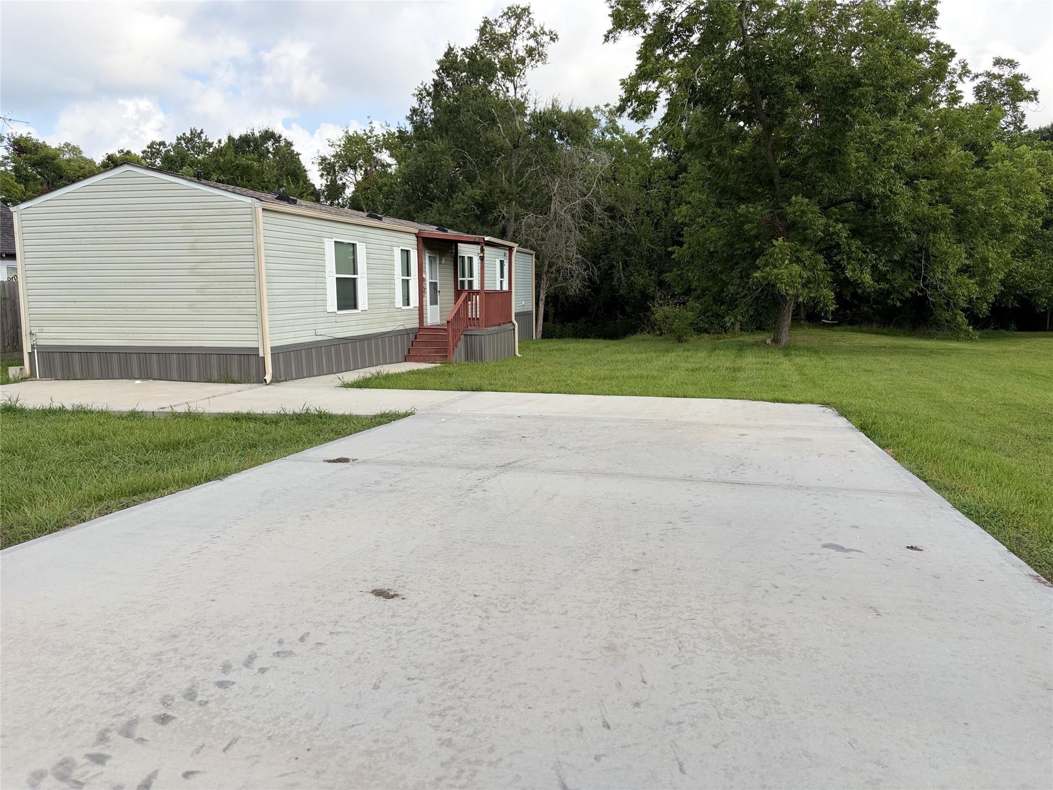 215 Live Oak Street