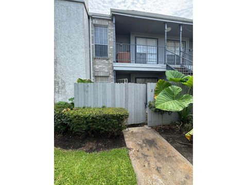 Photo of 6606 De Moss Drive #203, Houston, TX 77074 (MLS # 74364380) Photo of 6606 De Moss Drive #203, Houston, TX 77074 (MLS # 74364380)