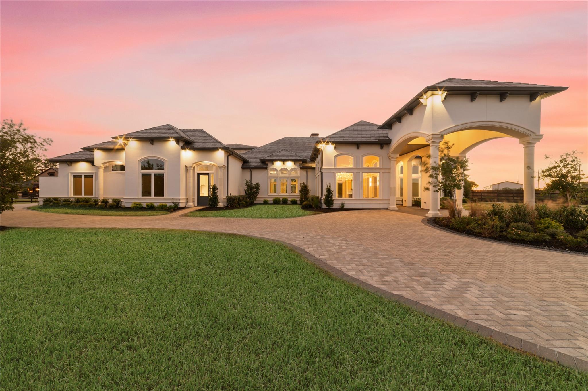 2 Little Sorrell Court