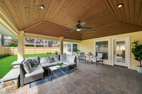 Photo of 1119 Sheffield Street, Bellaire, TX 77401 (MLS # 91962345)