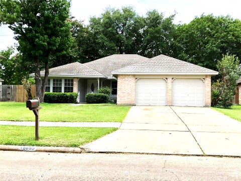 Photo of 15650 Pebble Lake Drive, Houston, TX 77095 (MLS # 18159859)