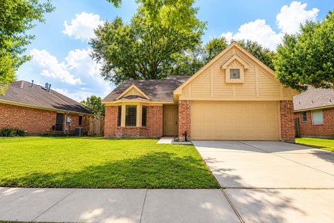 Photo of 1407 Plumwood Drive, Houston, TX 77014 (MLS # 75050239)