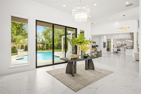Photo of 625 Piney Point Road, Houston, TX 77024 (MLS # 64573007)