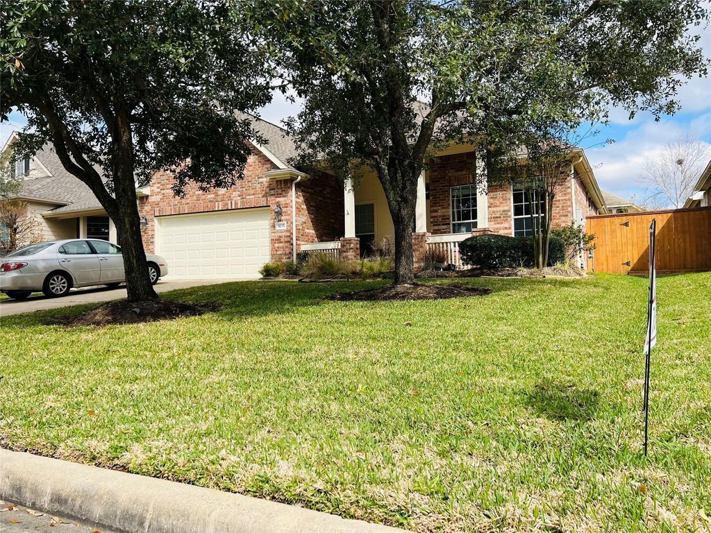 Photo of 5235 Valley Bluff Lane, Katy, TX 77494 (MLS # 80839191)