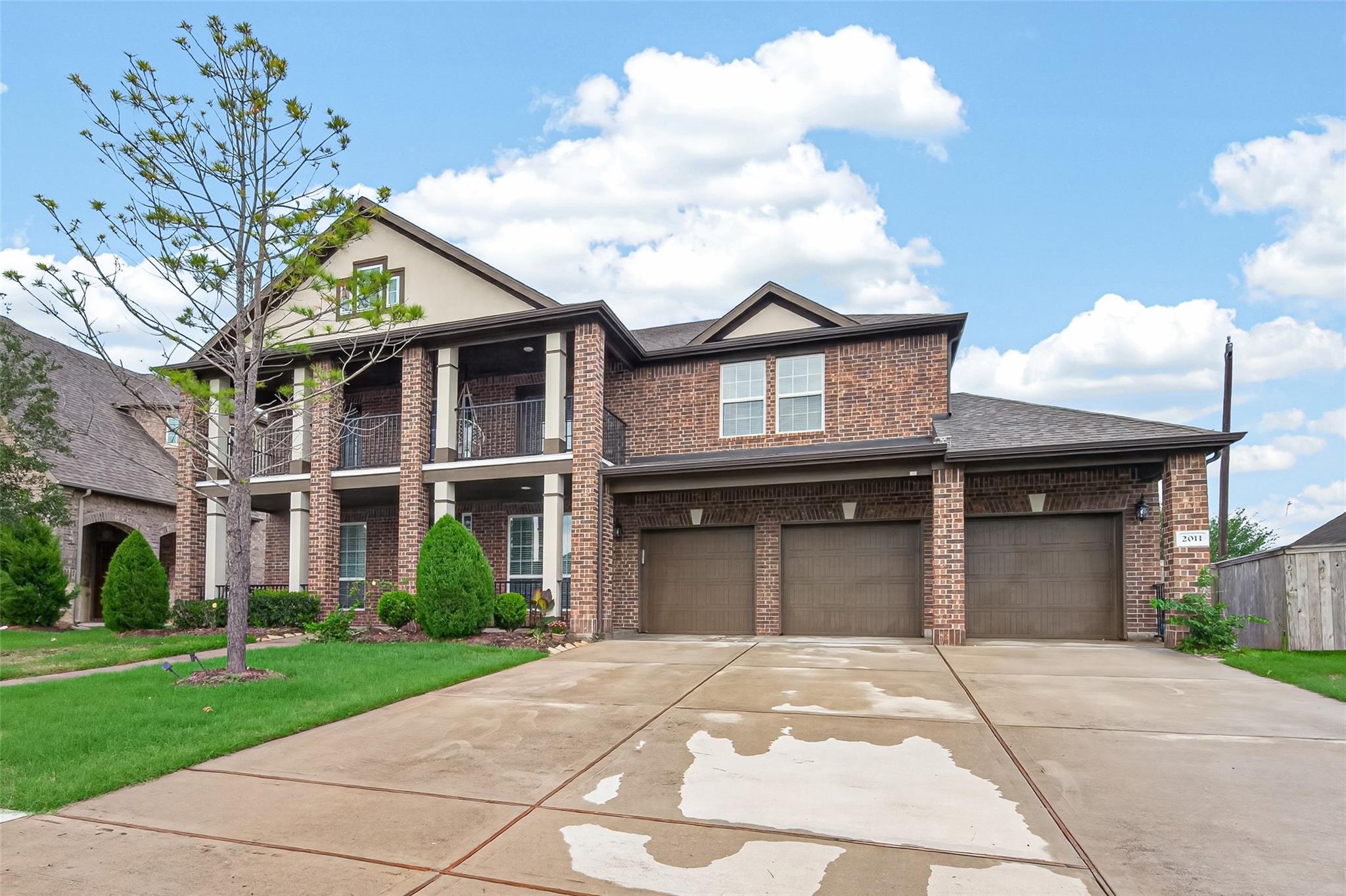 2011 Creekside Park Drive