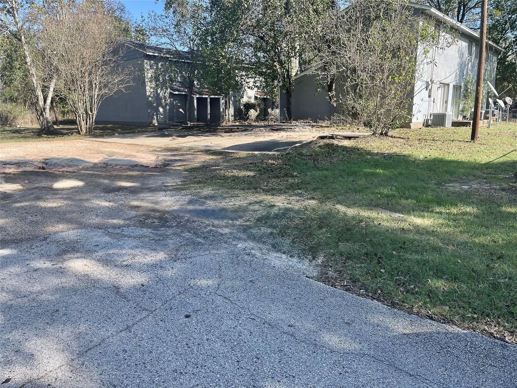 Photo of 702 Hargest Street #4, Prairie View, TX 77446 (MLS # 68084232)