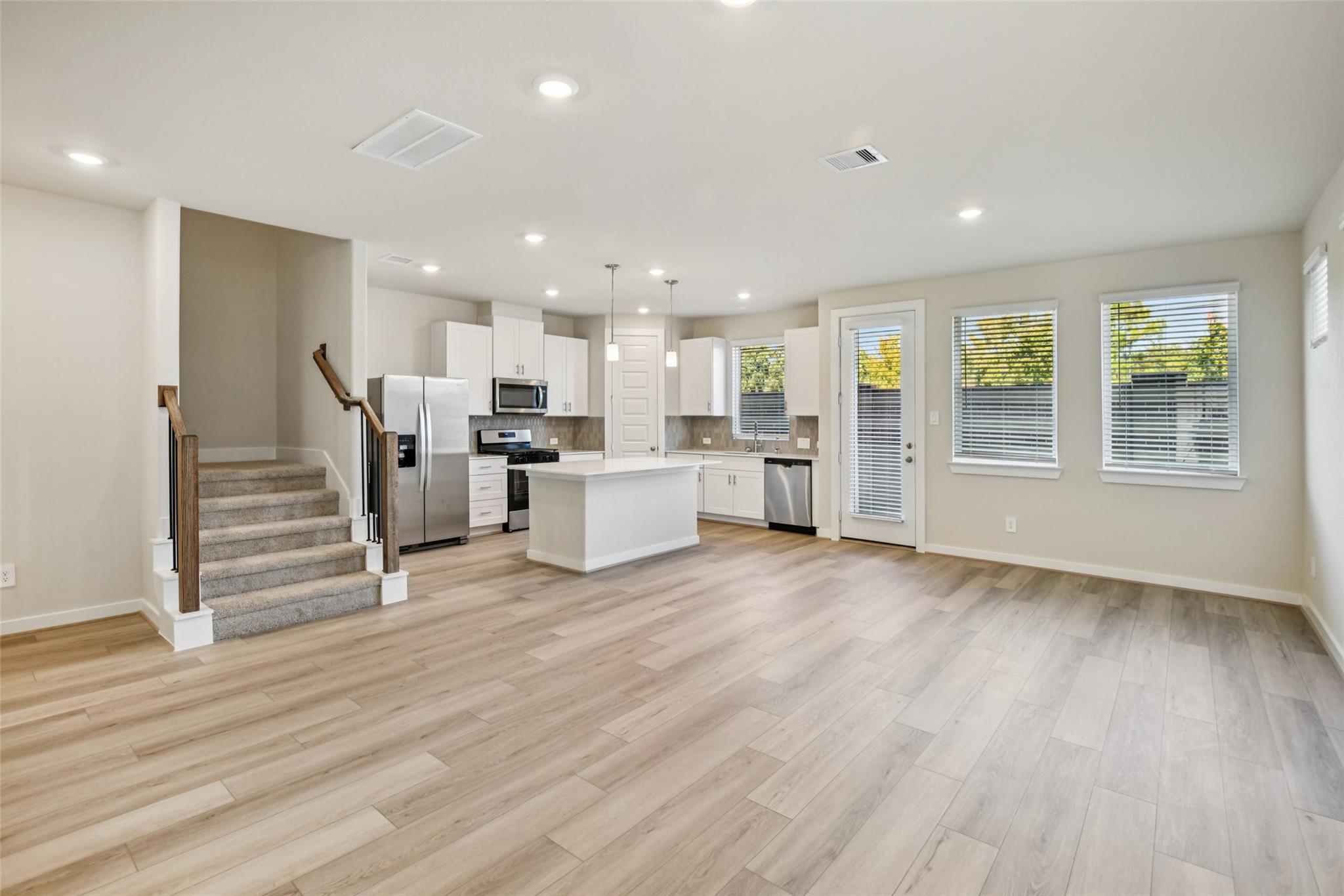 4226 Laurel Oak Circle