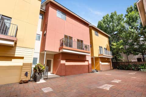 Townhouse For Sale - 4106 Spencer Street #A<br/> Houston, TX 77007