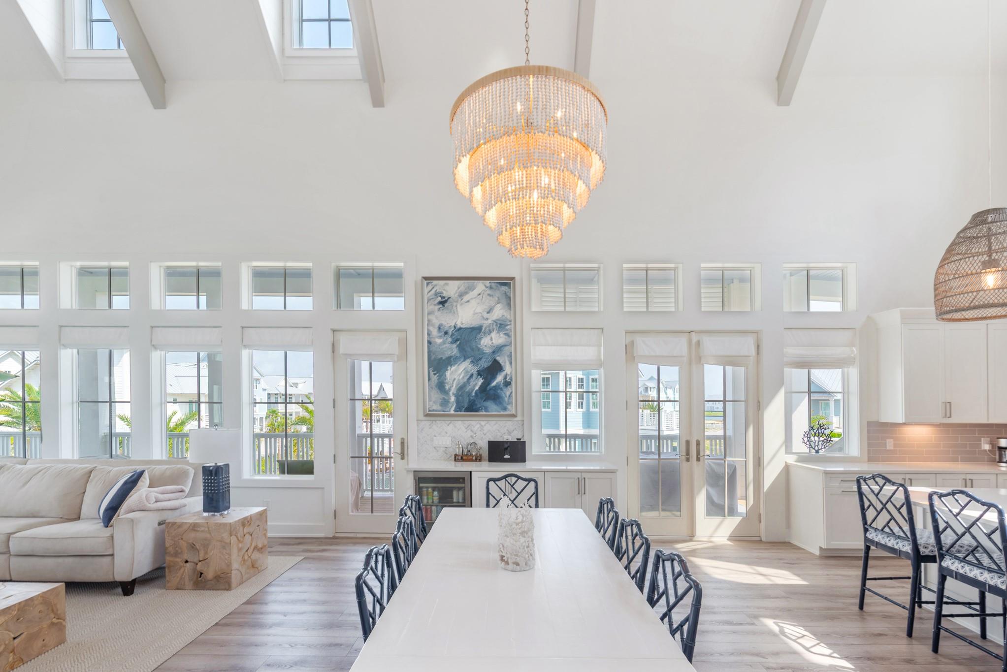 201 Lakeshore Street