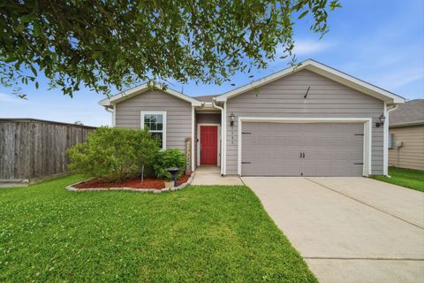 Photo of 2060 Saras Way, Brookshire, TX 77423 (MLS # 59717059)