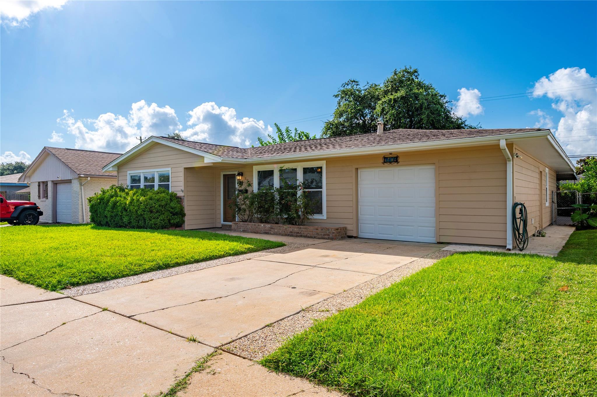 7109 Poplar Drive