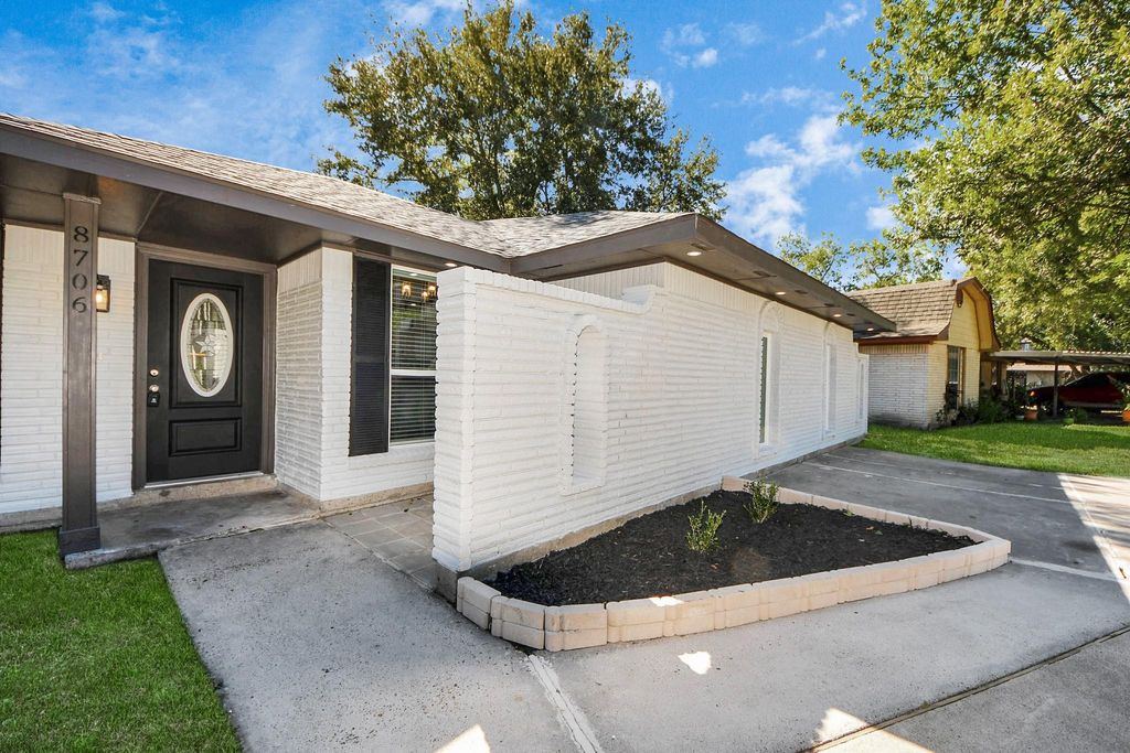 Photo of 8706 Meadowview Drive, Houston, TX 77037 (MLS # 22058479)