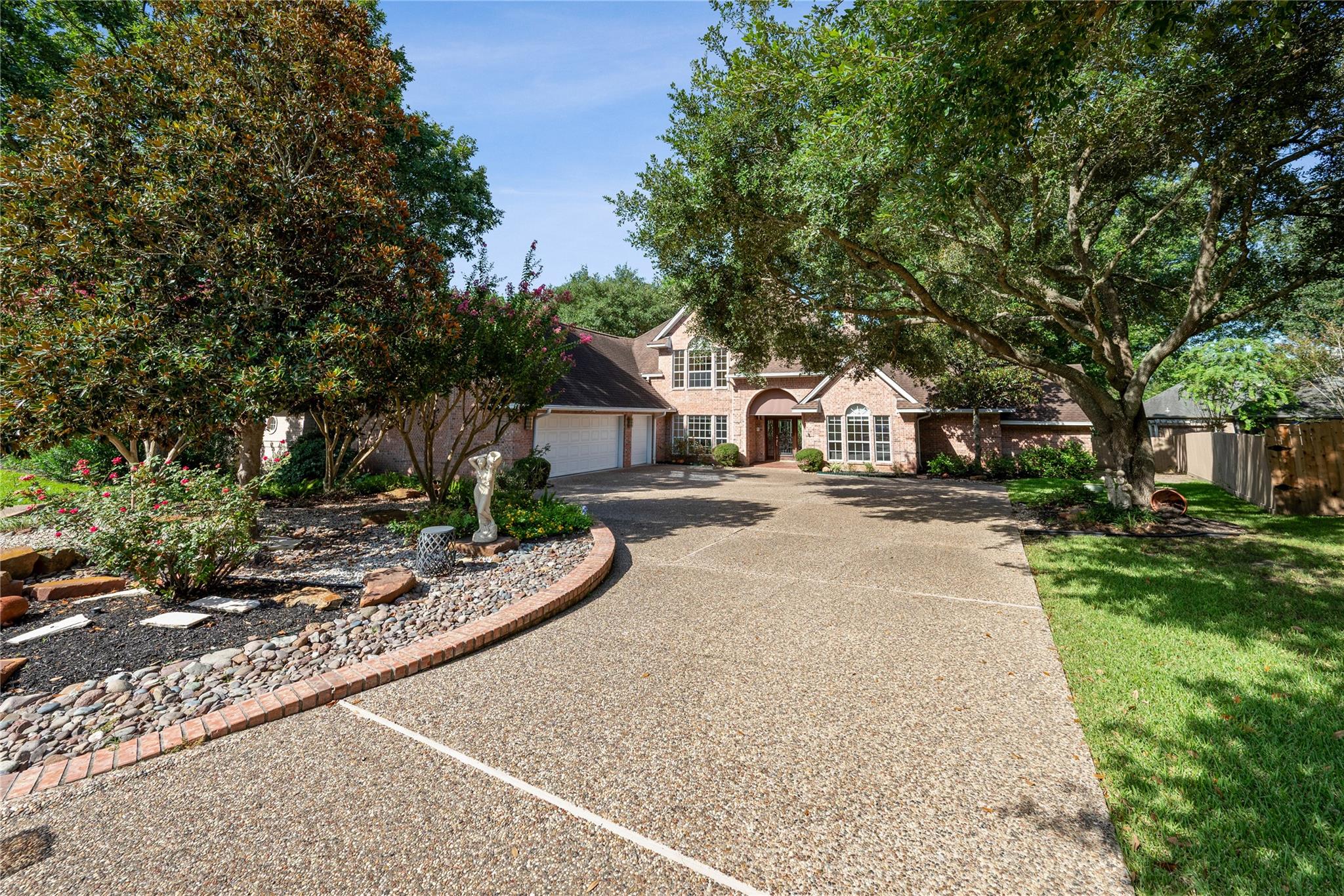 103 Canterbury Green Drive