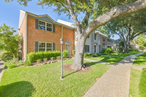 Photo of 1687 W Sam Houston Parkway S, Houston, TX 77042 (MLS # 53896975)