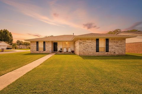 Photo of 2016 Willow Bend Road, Wharton, TX 77488 (MLS # 48464216)