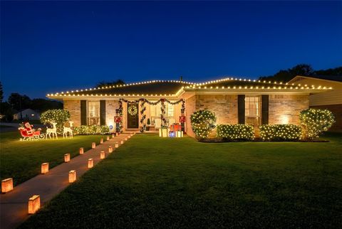 Photo of 2016 Willow Bend Road, Wharton, TX 77488 (MLS # 48464216)