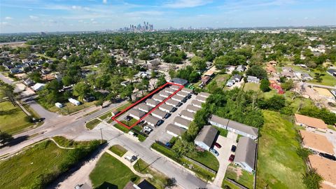 Photo of 3805 Wipprecht Street, Houston, TX 77026 (MLS # 71465082)