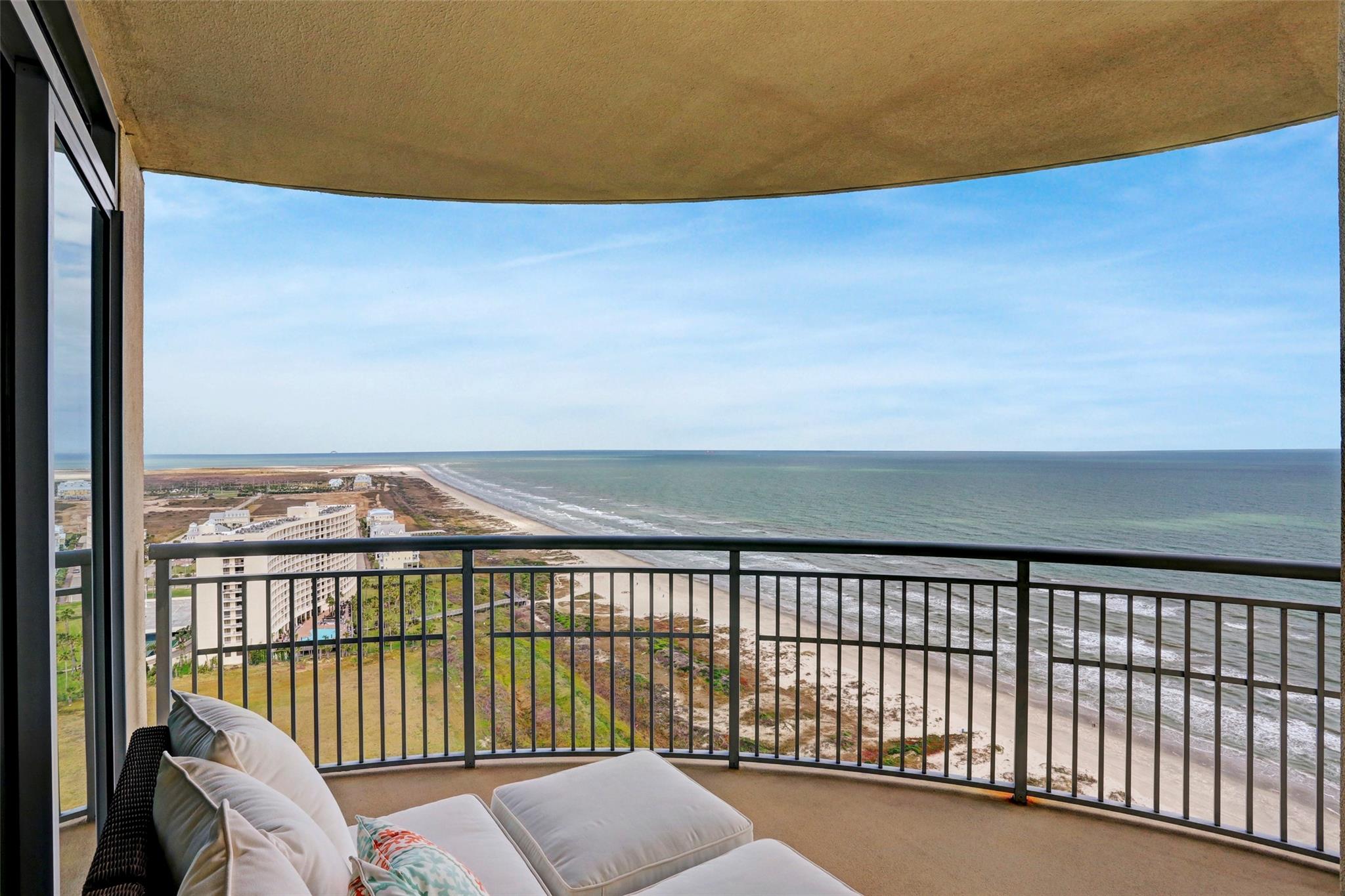 801 E Beach Drive BC1900
