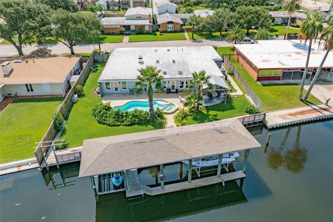 Photo of 28 S Shore Drive, Galveston, TX 77551 (MLS # 46830473) Photo of 28 S Shore Drive, Galveston, TX 77551 (MLS # 46830473)