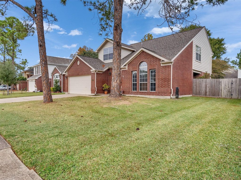 Photo of 14219 Whitlock Drive, Houston, TX 77062 (MLS # 15496008)