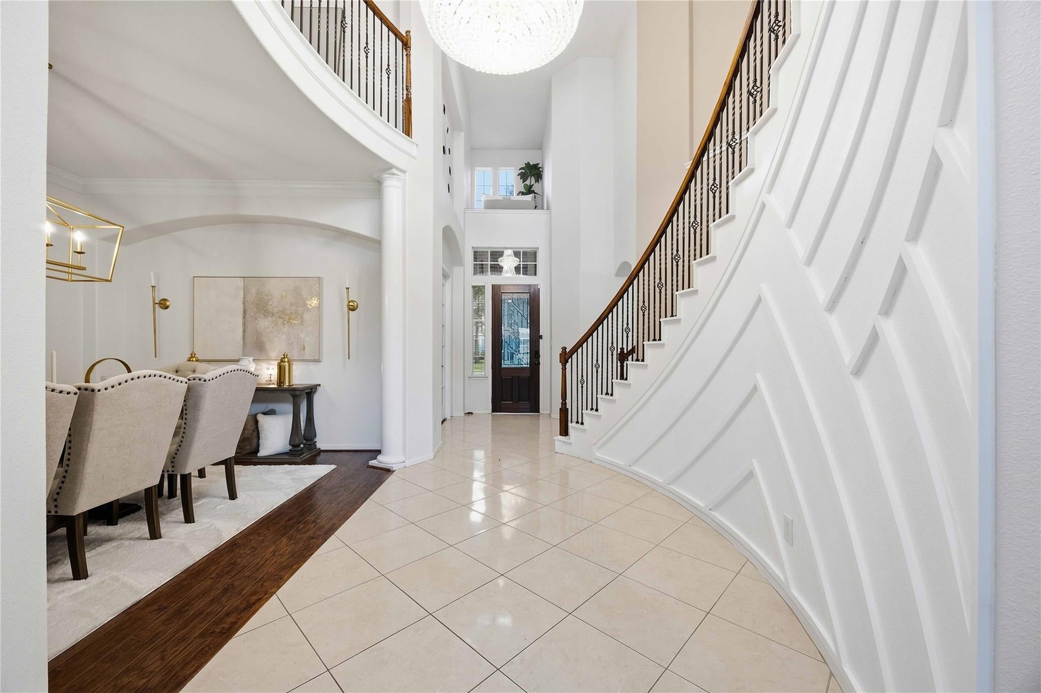 2526 Crystal Shore Drive