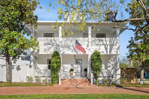 Photo of 1026 Allston Street, Houston, TX 77008 (MLS # 73168747)