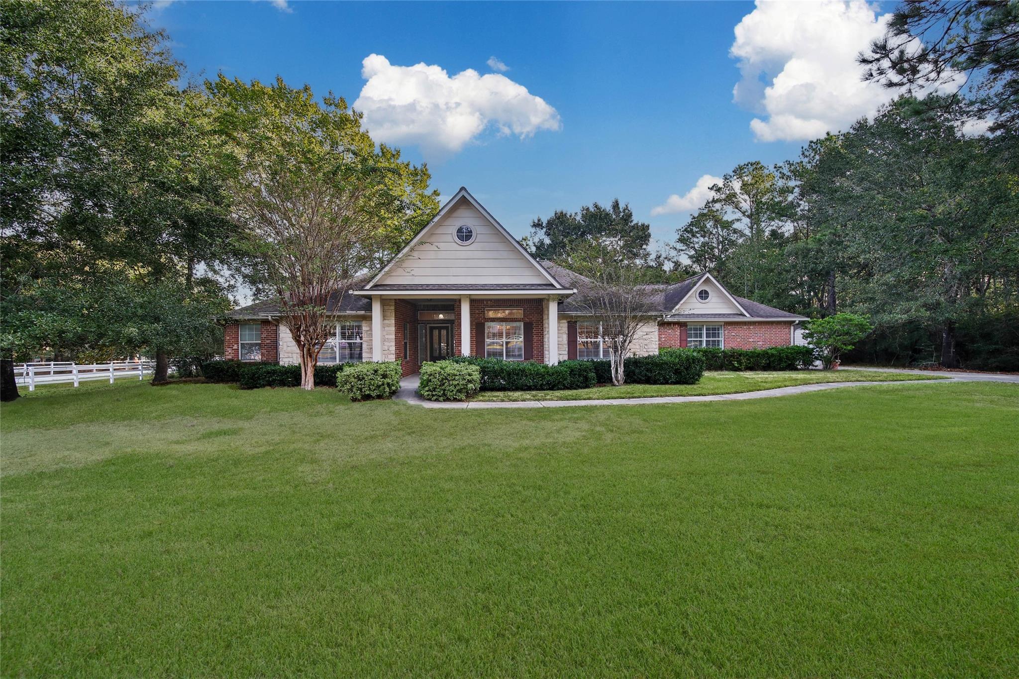 12026 Red Oak Court