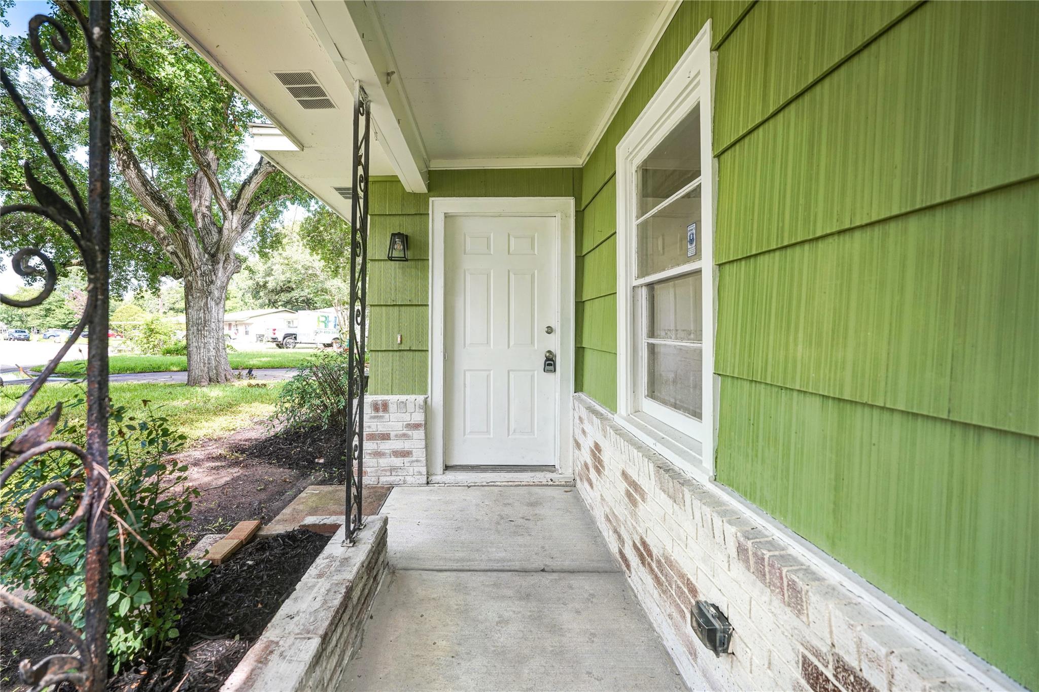 1319 Elm Street