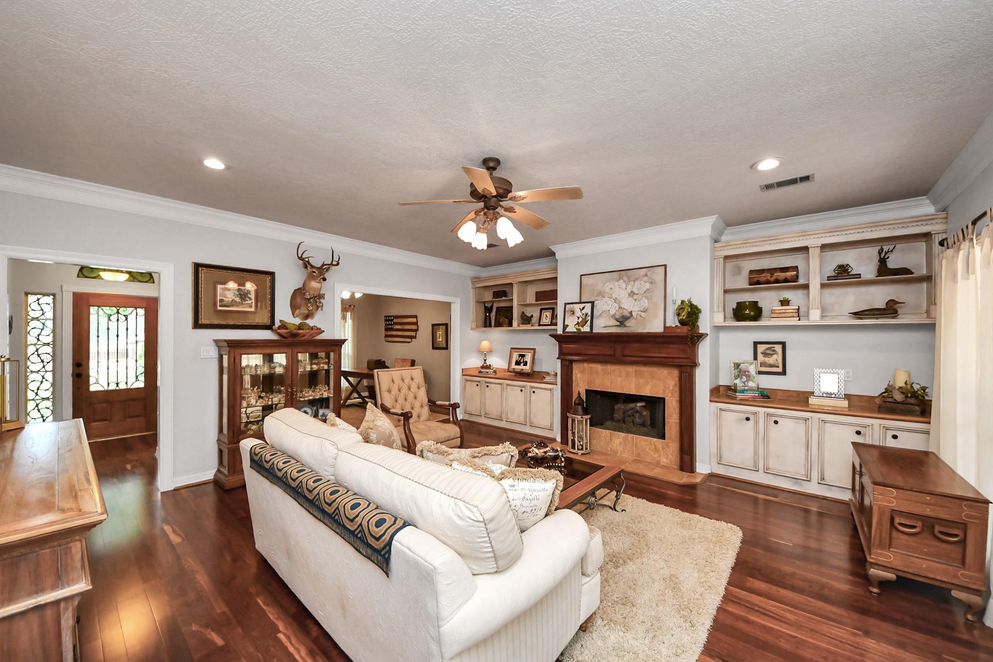 10435 Crestwater Circle