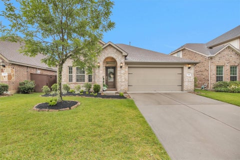 Homes For Sale - 2116 Moss Creek Lane<br/> Conroe, TX 77304