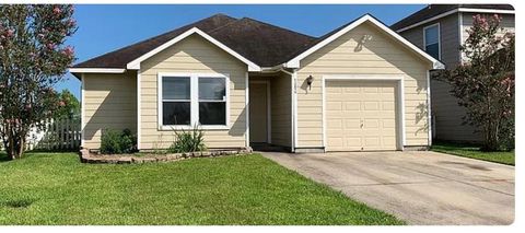Homes For Sale - 5080 Hauna Lane<br/> Galveston County, Dickinson, TX 77539