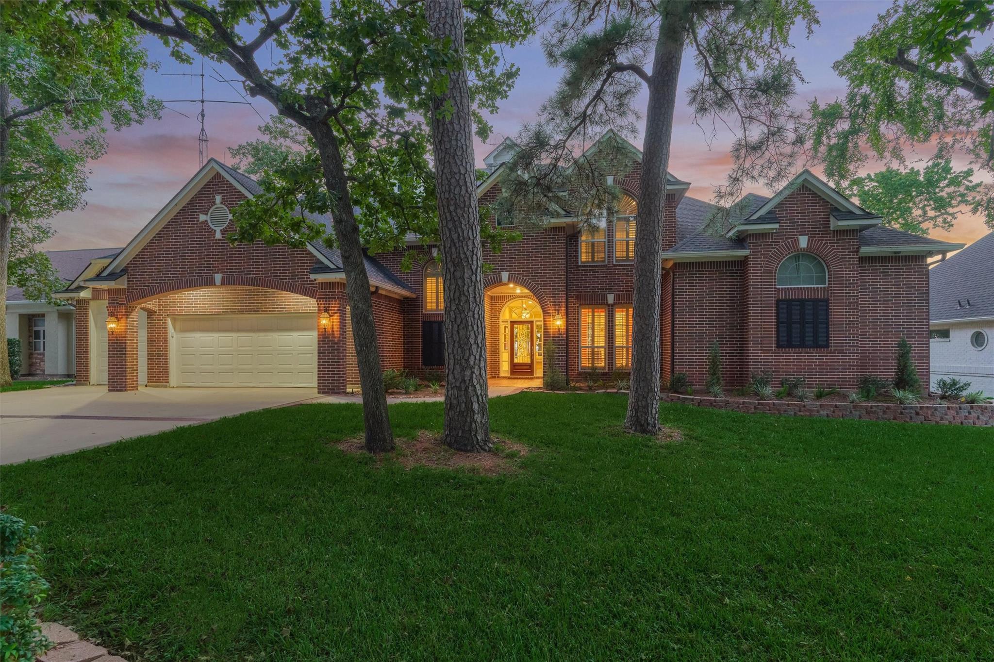9485 Escondido Drive
