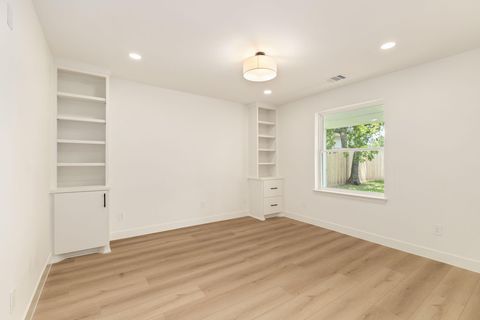 Tiny photo for 7414 Janak Drive, Houston, TX 77055 (MLS # 40032967)