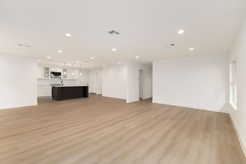 Tiny photo for 7414 Janak Drive, Houston, TX 77055 (MLS # 40032967)