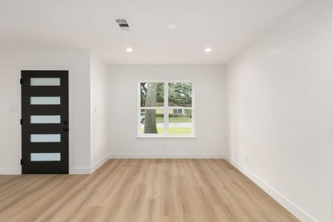 Tiny photo for 7414 Janak Drive, Houston, TX 77055 (MLS # 40032967)