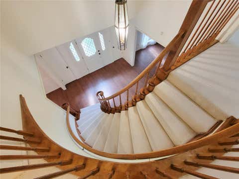 Homes For Sale - 3 Thunderbird Circle<br/> Baytown, TX 77521