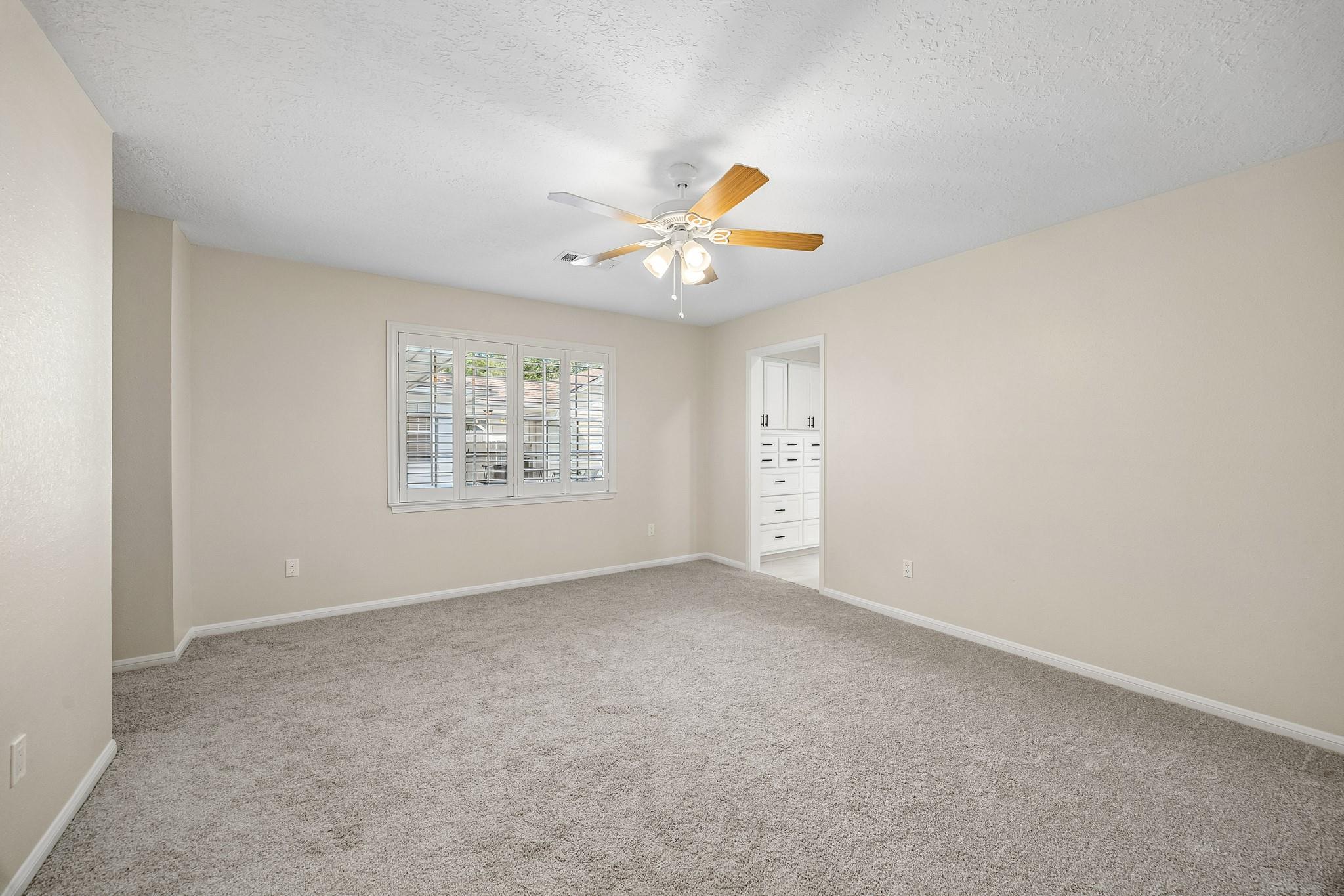 3427 Tree Lane