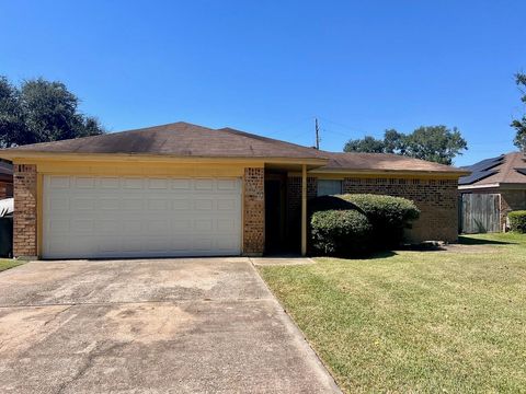Photo of 1650 Shirley Circle, Beaumont, TX 77707 (MLS # 14771665)
