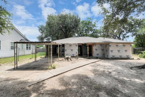 Photo of 15127 Almeece Street, Houston, TX 77053 (MLS # 33828681)