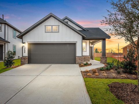 Homes For Sale - 7506 Primrose Myrtle Lane<br/> Cypress, TX 77433