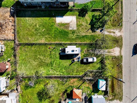 Vacant Land For Sale - 637 16th Street<br/> San Leon, TX 77539
