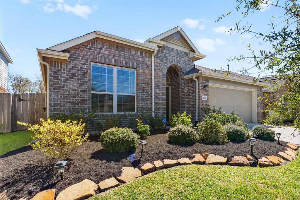 Photo of 19043 Pinewood Grove Trail, New Caney, TX 77357 (MLS # 88393945)