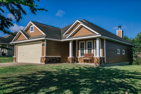 Photo of 1707 Weaver Street, Brenham, TX 77833 (MLS # 85224011)