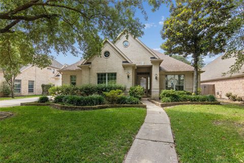 Photo of 5306 Norborne Lane, Houston, TX 77069 (MLS # 85422389)