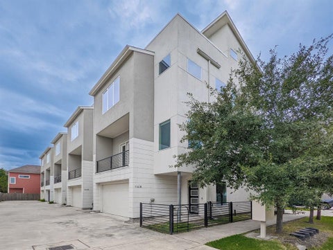 Photo of 1140 W 24th Street #E, Houston, TX 77008 (MLS # 63012443)