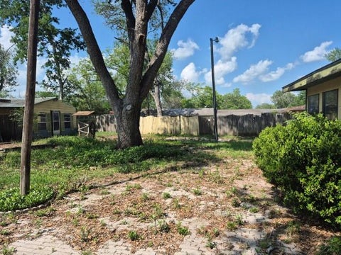 Tiny photo for 404 Svoboda Street, Yoakum, TX 77995 (MLS # 25102181)