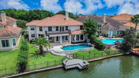 Homes For Sale - 1014 Harbour Sands Drive<br/> Houston, TX 77094